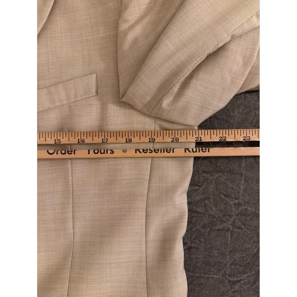 Jos. A. Bank Wool Sport Coat Mens 40 RG Signature Tailored Fit Beige Blazer